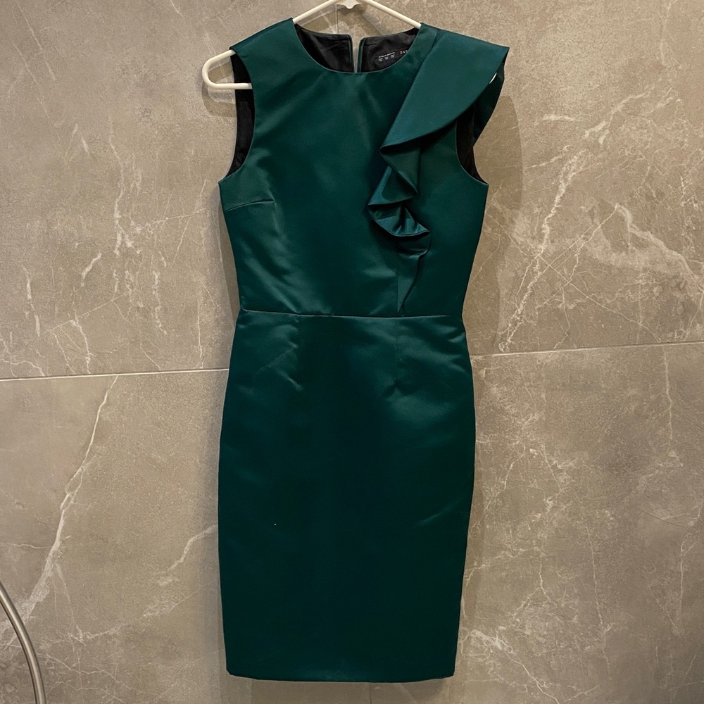 Zara Emerald Ruffle Midi Dress